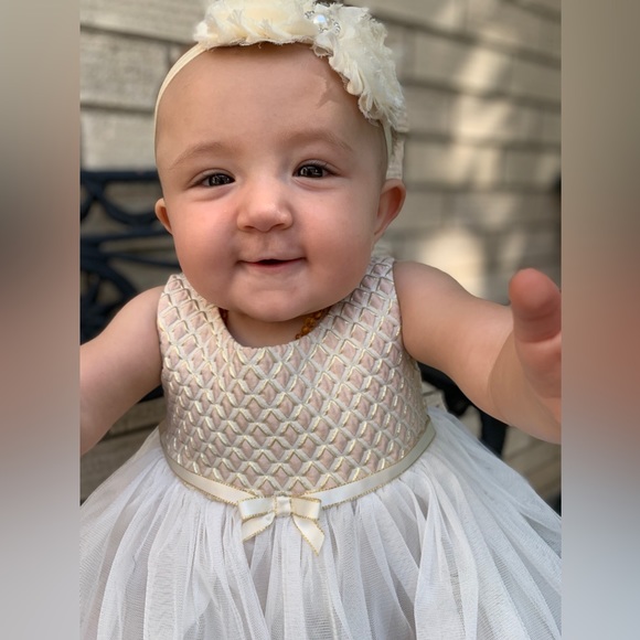 ✨HP✨Gold glitter Bonnie Baby Dress. - Picture 2 of 9